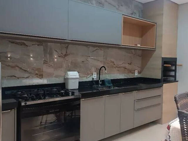 Casa para Venda em Cuiabá - 2