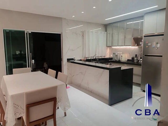 Casa para Venda em Cuiabá - 4