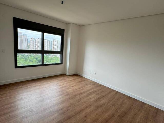 Apartamento para Venda em Cuiabá - 4