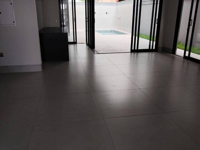 Casa para Venda em Cuiabá - 2