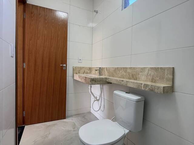 Casa para Venda em Cuiabá - 2