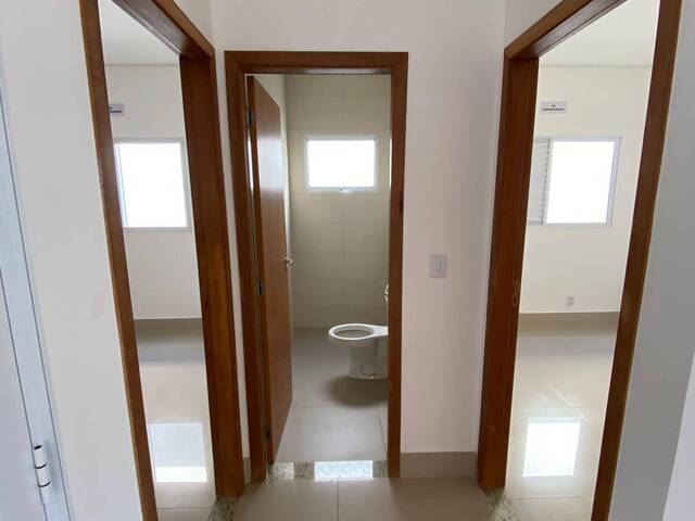 #3032 - Casa para Venda em Cuiabá - MT - 2