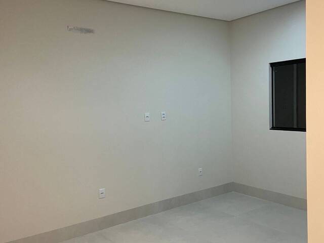 #3102 - Casa para Venda em Cuiabá - MT - 2