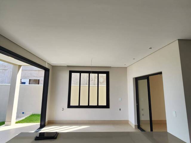 Casa para Venda em Cuiabá - 5