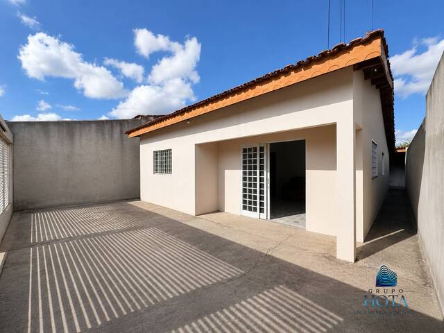 Casa para Venda em Cuiabá - 2