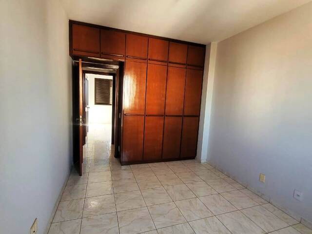 Apartamento para Venda em Cuiabá - 5
