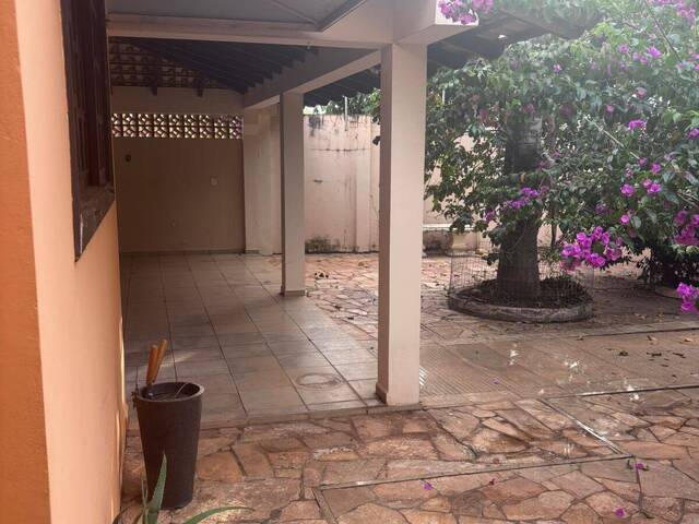 Casa para Venda em Cuiabá - 2