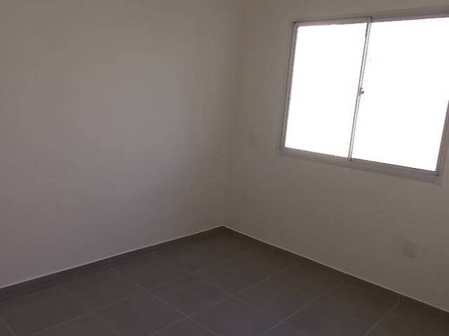Casa para Venda em Várzea Grande - 3